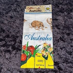 Kitchen Tea Towel with Australia Map new with tags